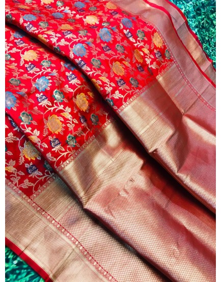   LICHI SILK WITH WIVING SILVER ZARI AND NICE EXTRA ORDNARY DESIGN