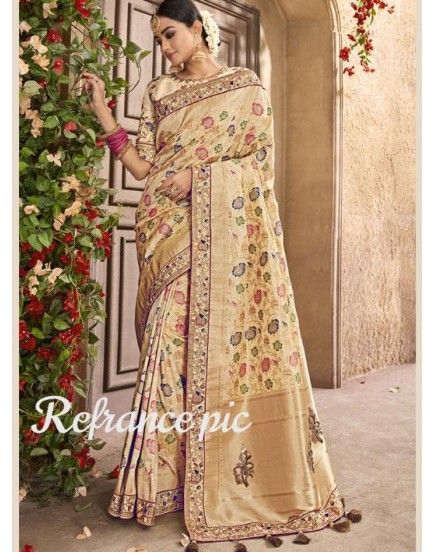   LICHI SILK WITH WIVING SILVER ZARI AND NICE EXTRA ORDNARY DESIGN
